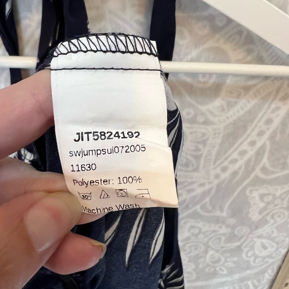 NAVY BLUE FERN WHITE PRINT BOTANICAL ROMPER VACATION EASY FAST COMFORTABLE 1X - Picture 12 of 12